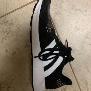 Women’s adidas boost size 8.